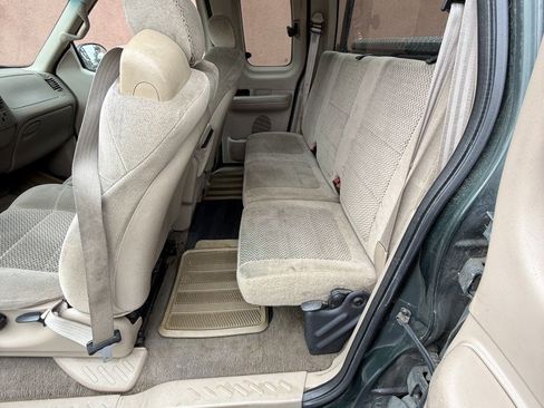 Used 2001 Ford F150 Lariat image 8