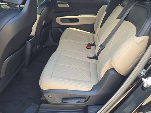 New 2027 Kia Telluride EX FWD image 17