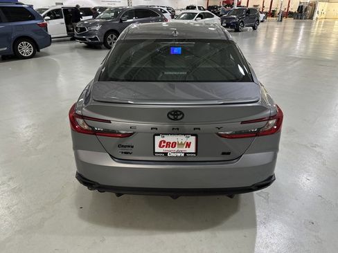 Used 2026 Toyota Camry SE image 8