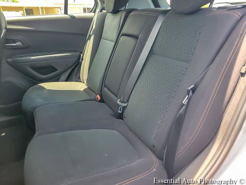 Certified 2018 Chevrolet Trax LS AWD/4WD image 11