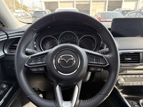 Used 2023 MAZDA CX-9 Touring image 14