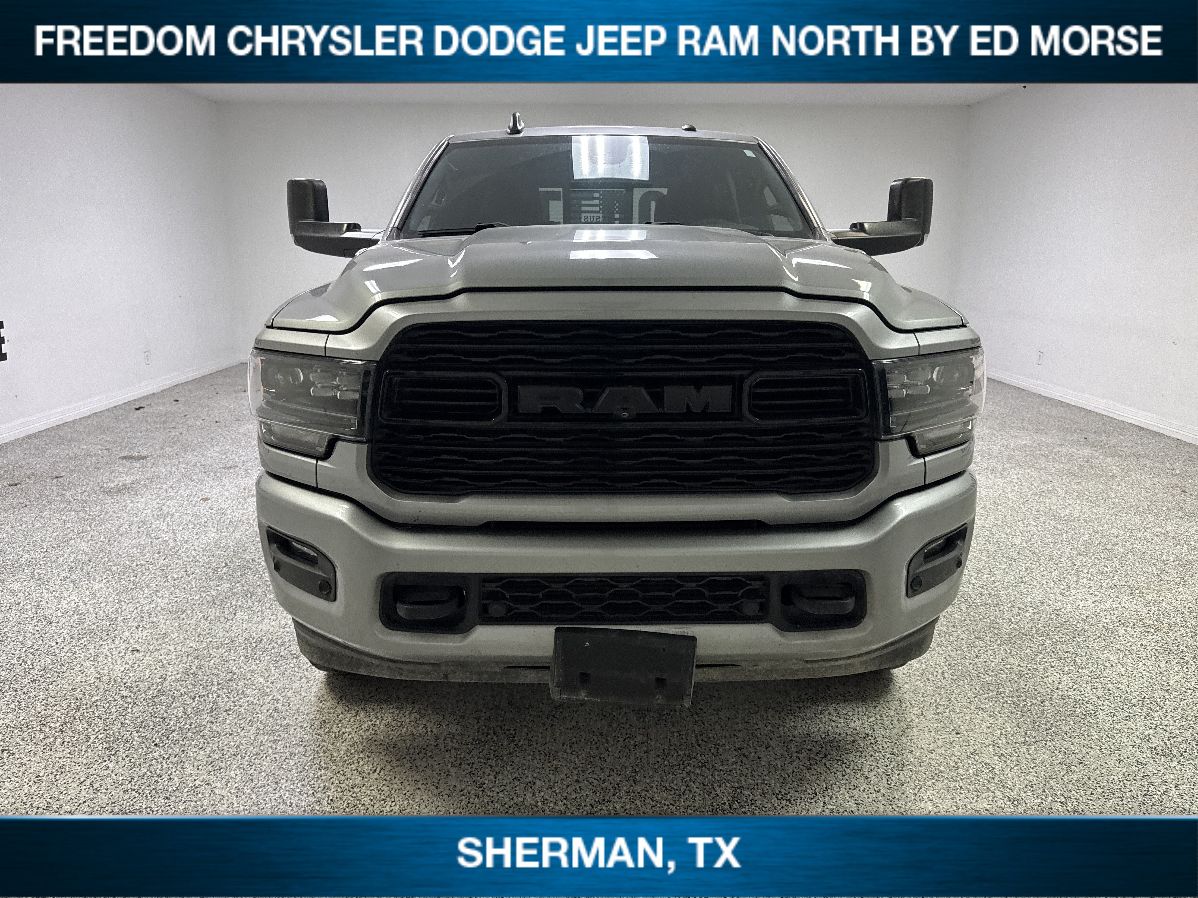 Used 2022 RAM 2500 Limited w/ Night Edition AWD/4WD image 2