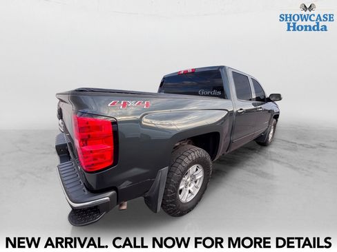 Used 2017 Chevrolet Silverado 1500 LT w/ Trailering Package AWD/4WD image 5