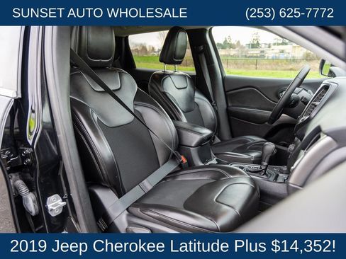 Used 2019 Jeep Cherokee Latitude Plus AWD/4WD image 65