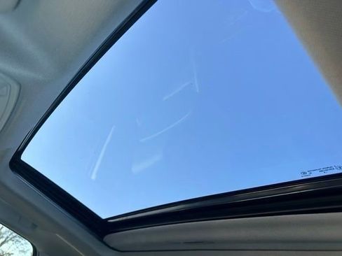 Used 2019 Chevrolet Suburban Premier image 31