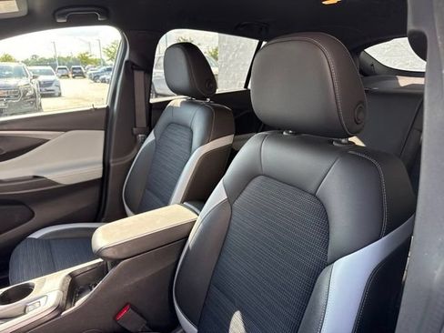 Used 2024 Buick Envista Preferred w/ Convenience I Package FWD image 11
