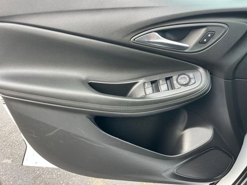 Used 2025 Buick Encore GX Preferred image 20