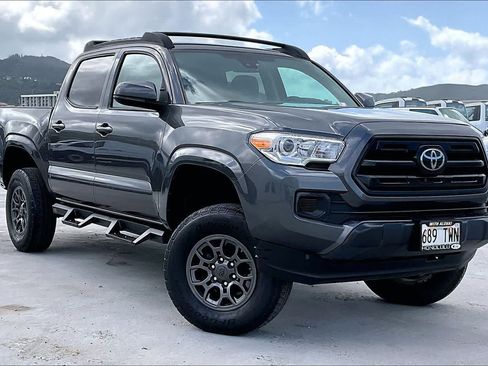 Used 2018 Toyota Tacoma SR RWD image 21