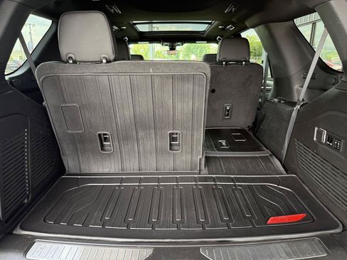 Used 2022 GMC Yukon Denali w/ Advanced Technology Package AWD/4WD image 50