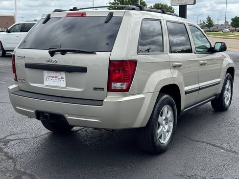 Used 2009 Jeep Grand Cherokee Laredo AWD/4WD image 5