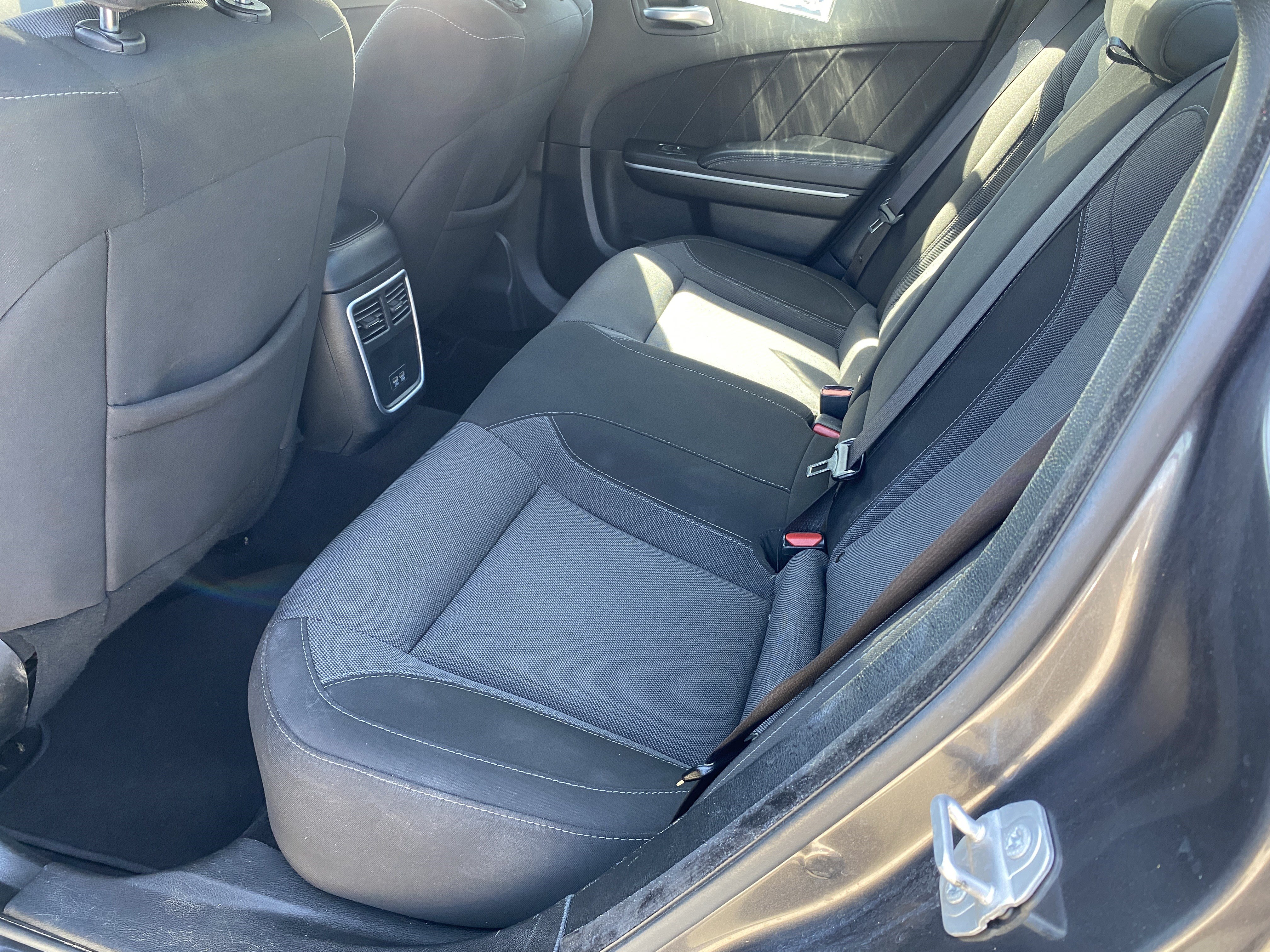 Used 2022 Dodge Charger SXT RWD image 15