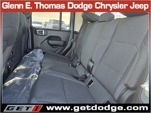 New 2026 Jeep Gladiator Sport image 12