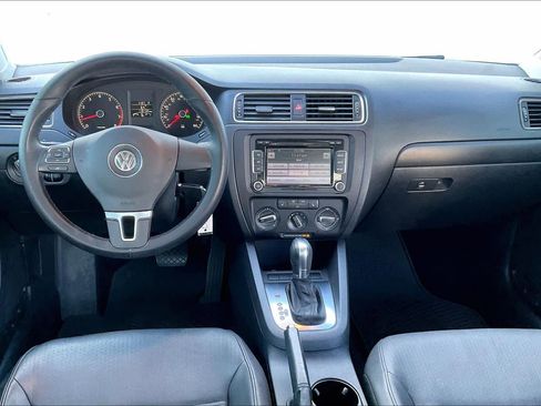 Used 2011 Volkswagen Jetta SE image 15