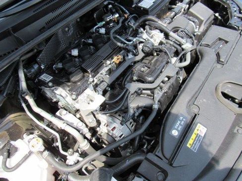 Used 2025 Toyota Corolla LE FWD image 41