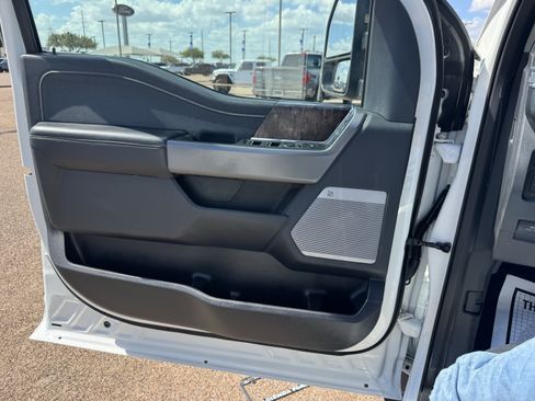 Used 2024 Ford F350 Lariat w/ Lariat Ultimate Package AWD/4WD image 21
