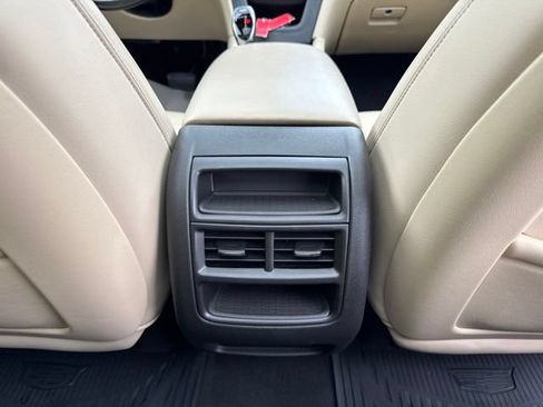 Used 2019 Cadillac XT5 Luxury AWD/4WD image 26