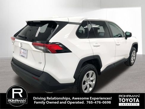 Used 2024 Toyota RAV4 LE FWD image 6