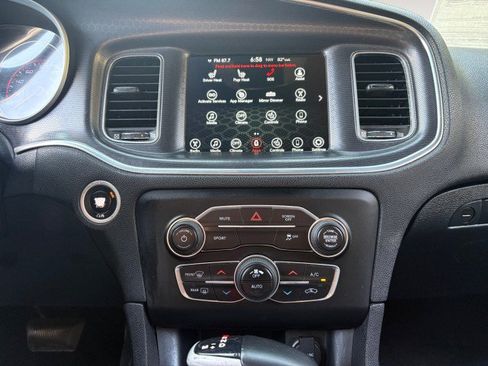 Used 2017 Dodge Charger R/T RWD image 6
