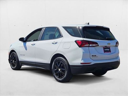 Used 2023 Chevrolet Equinox LS image 8