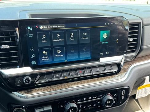 Used 2025 Chevrolet Silverado 1500 LT w/ Protection Package image 11