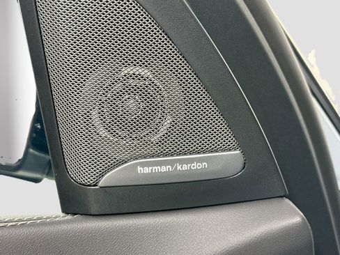 New 2026 BMW X5 xDrive50e w/ Executive Package image 18