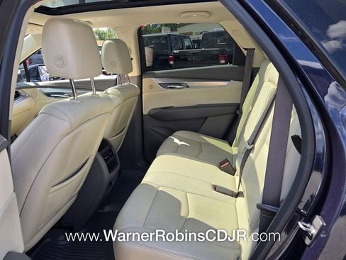 Used 2017 Cadillac XT5 Premium Luxury AWD/4WD image 6