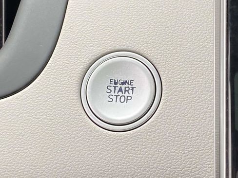 Used 2022 Hyundai Tucson Limited image 32