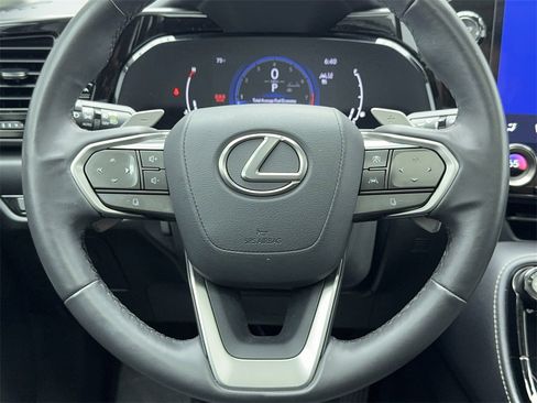 Used 2023 Lexus NX 250 FWD w/ Premium Package image 19