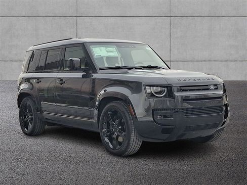 New 2026 Land Rover Defender 110 X-Dynamic SE image 2