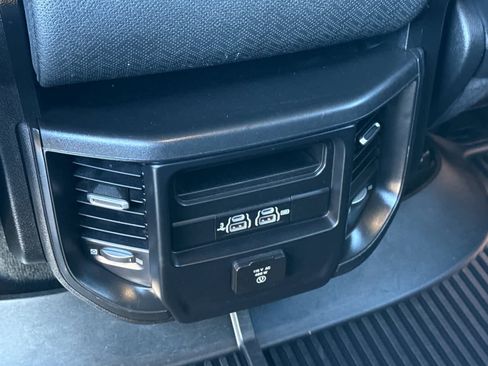 Used 2020 RAM 1500 Laramie image 15