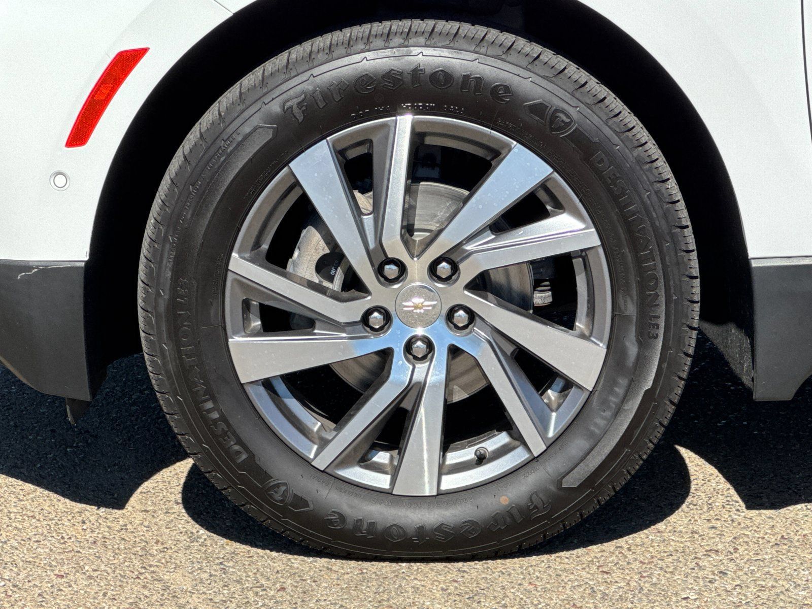 Used 2022 Chevrolet Equinox Premier AWD/4WD image 36