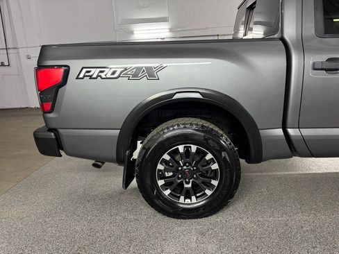 Used 2020 Nissan Titan PRO-4X w/ Pro-4x Convenience Package AWD/4WD image 8