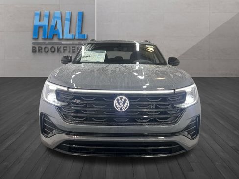 New 2026 Volkswagen Atlas Cross Sport SEL R-Line image 8