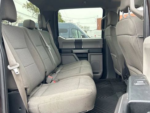 Used 2019 Ford F150 XLT image 11