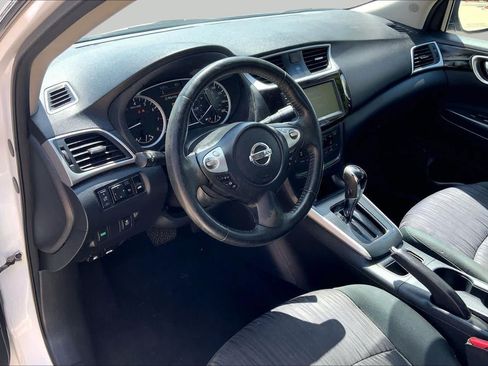 Used 2019 Nissan Sentra SV FWD image 18