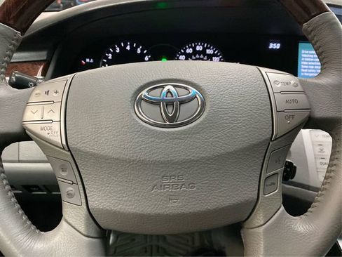Used 2009 Toyota Avalon Limited image 21