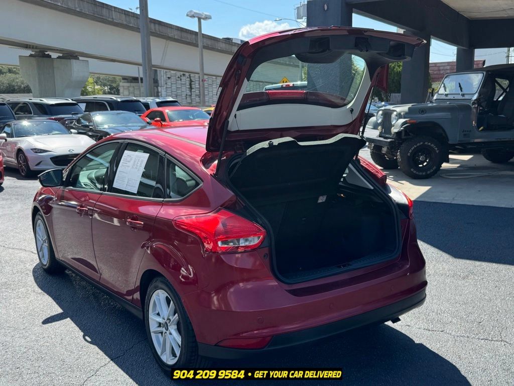 Used 2015 Ford Focus SE w/ Reverse Sensing Package FWD image 27