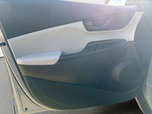 Certified 2023 Hyundai Kona SEL image 17