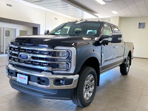 New 2026 Ford F350 Lariat w/ Lariat Ultimate Package AWD/4WD image 4