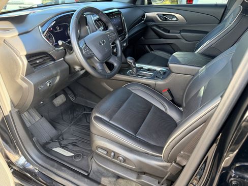 Used 2022 Chevrolet Traverse Premier w/ Redline Edition image 14