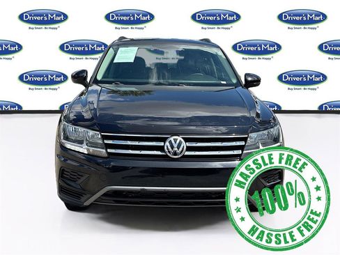 Used 2020 Volkswagen Tiguan S image 2