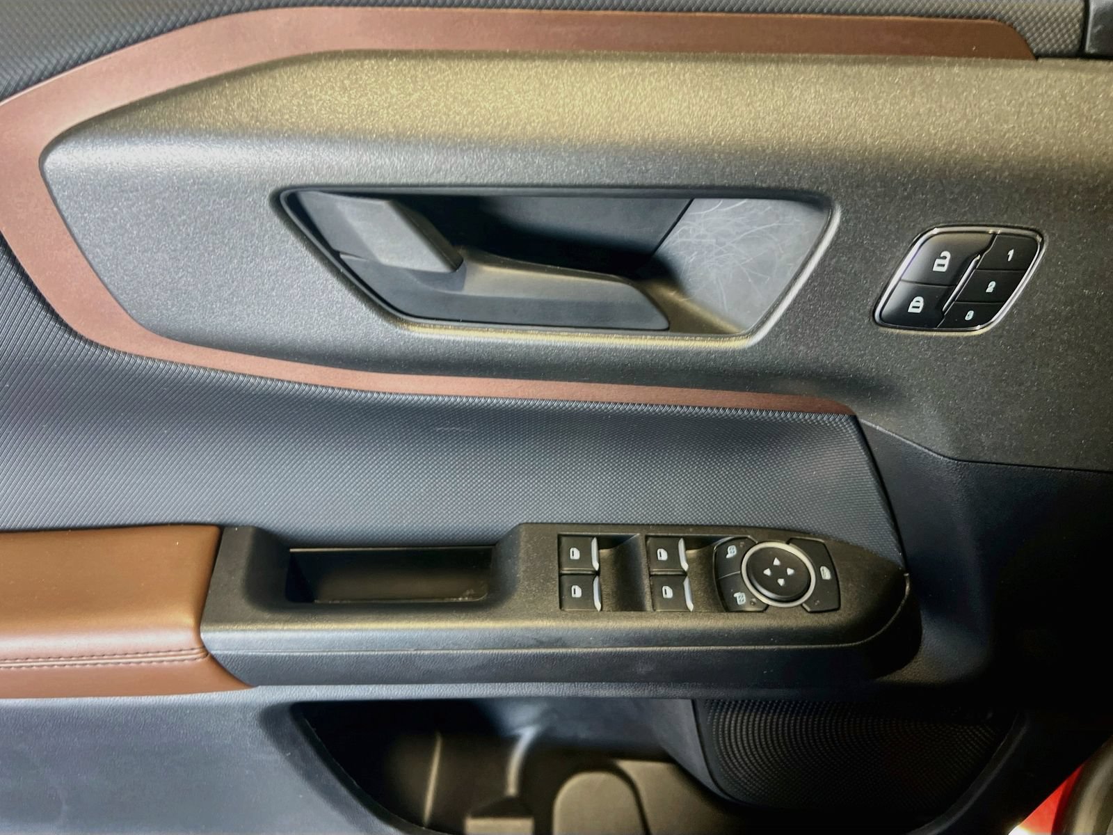 Used 2025 Ford Bronco Sport Outer Banks w/ Outer Banks Tech Package+ AWD/4WD image 17