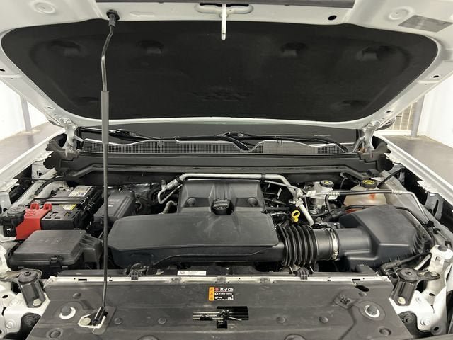 Certified 2023 GMC Canyon AT4 w/ AT4 Premium Package AWD/4WD image 30