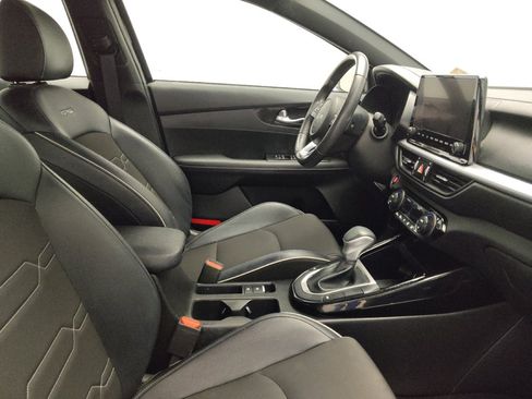 Used 2023 Kia Forte GT-Line w/ GT-Line Premium Package image 21