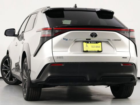 Used 2023 Toyota bZ4X Limited image 5