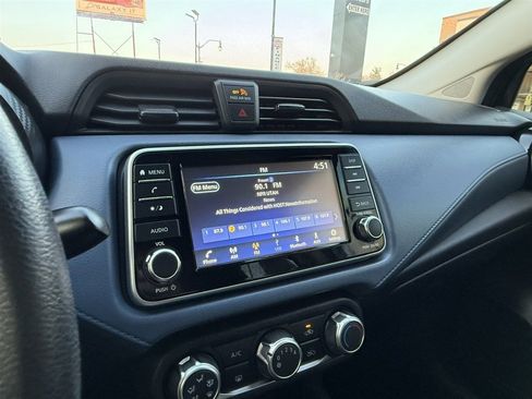Used 2023 Nissan Versa SV image 21
