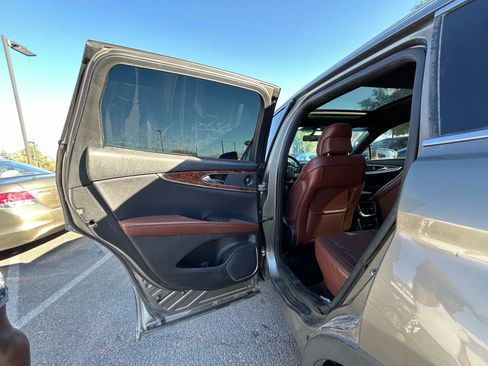 Used 2017 Lincoln MKX Reserve image 10