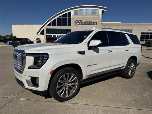 Used 2021 GMC Yukon Denali w/ Denali Premium Package image 1