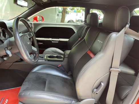 Used 2009 Dodge Challenger SRT8 w/ SRT Option Group II RWD image 33
