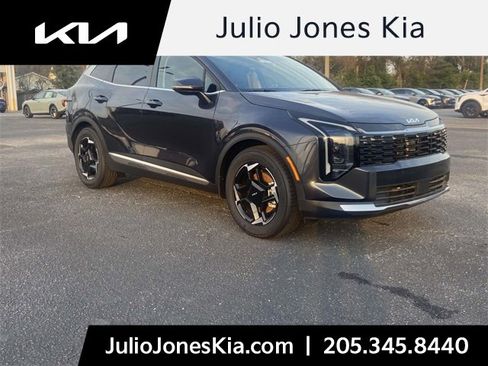 New 2026 Kia Sportage EX image 1